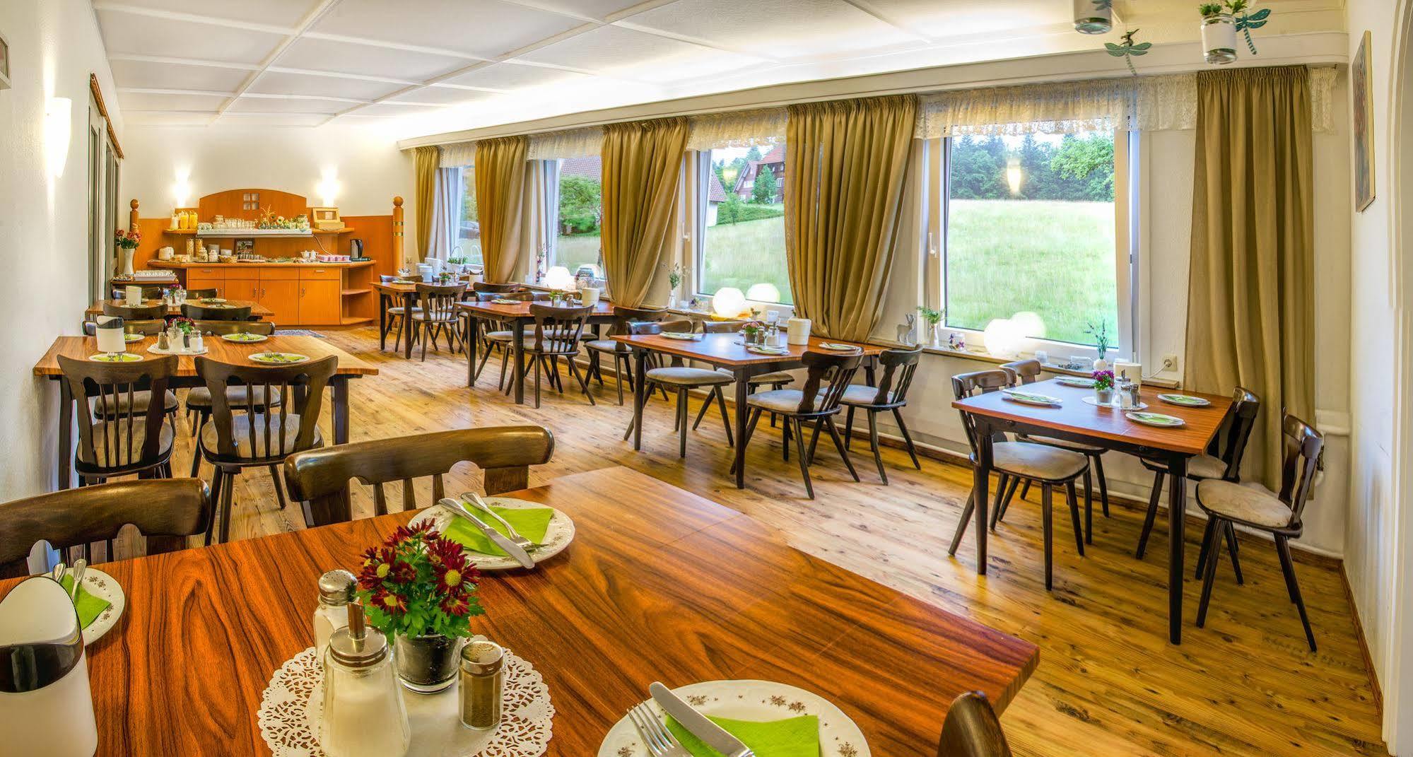 Hotel Hirsch Φρόιντενσταντ Εξωτερικό φωτογραφία