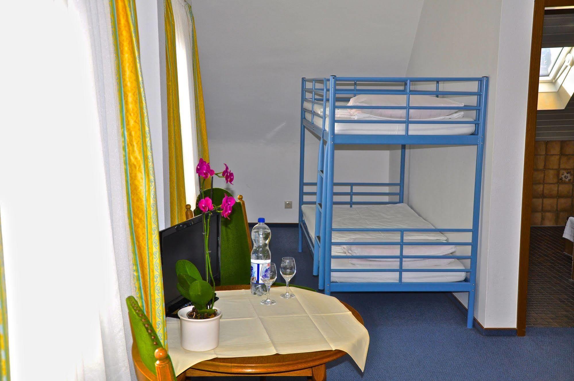 Hotel Hirsch Φρόιντενσταντ Εξωτερικό φωτογραφία